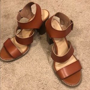 Old Navy Heeled Sandal